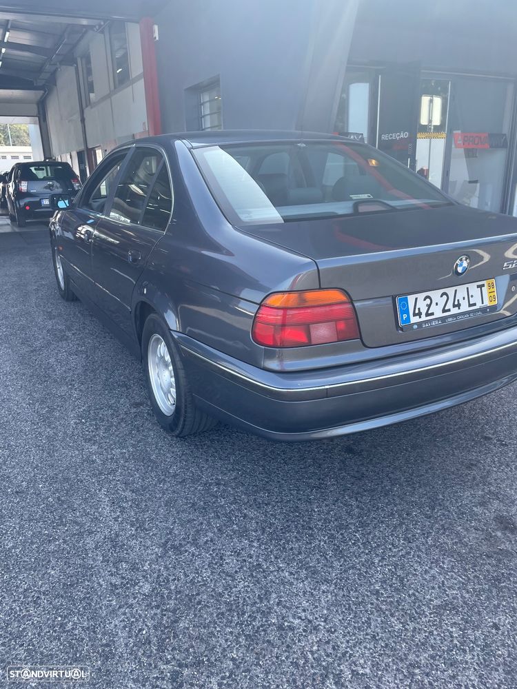 BMW 520 i - 8