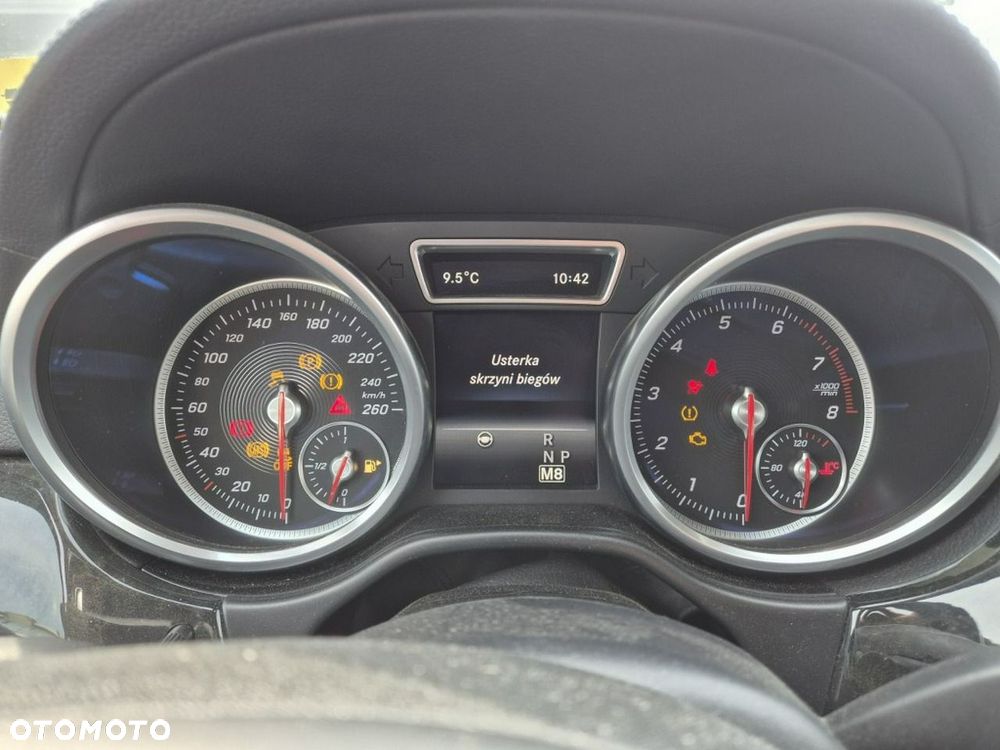Mercedes-Benz GLS - 15