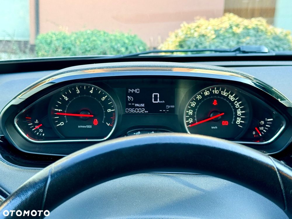 Peugeot 208 1.2 PureTech Active - 7