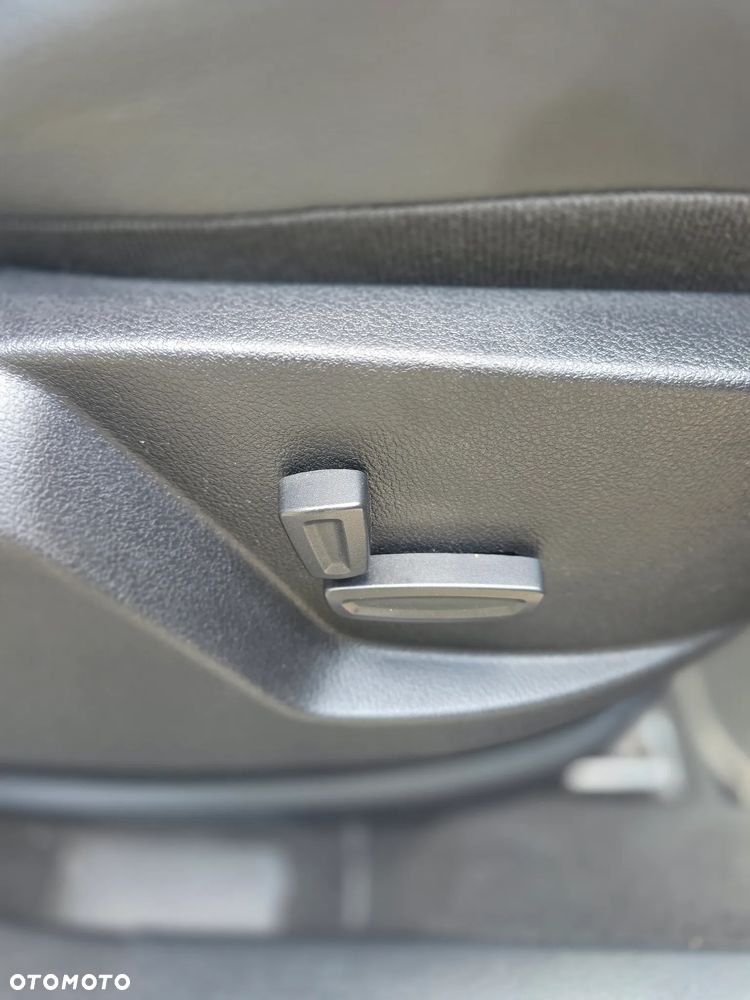Ford S-Max - 21