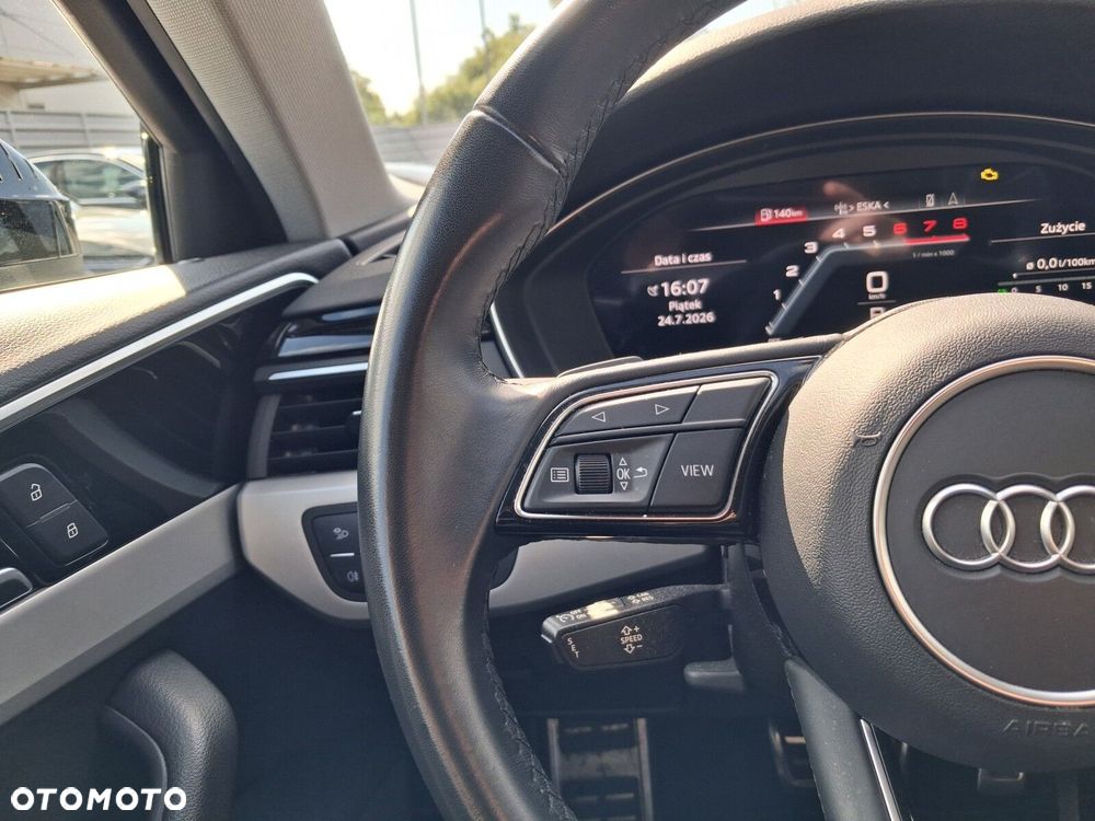 Audi A4 Limousine - 17