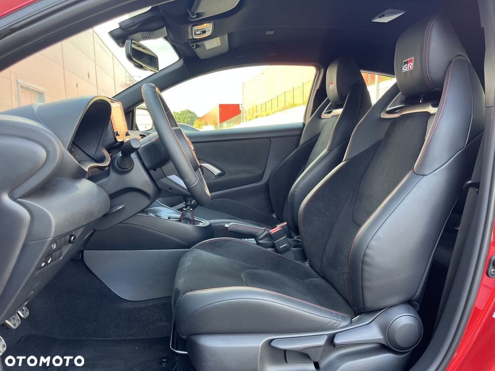Toyota GR Yaris 1.6 Dynamic - 10