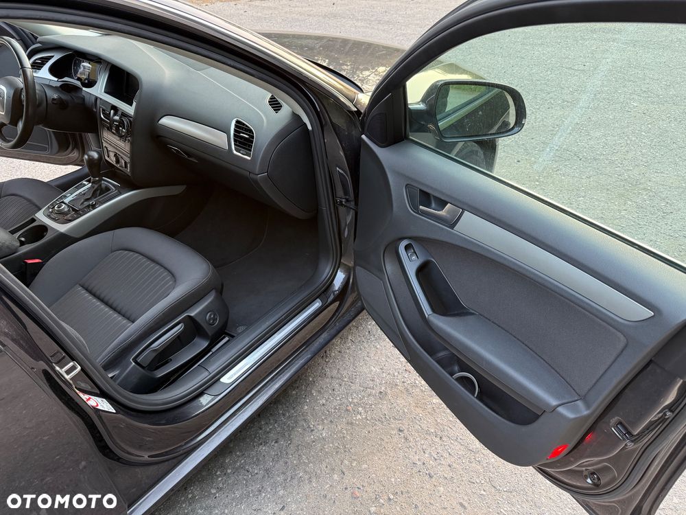 Audi A4 Avant 2.0 TDI DPF multitronic Attraction - 12