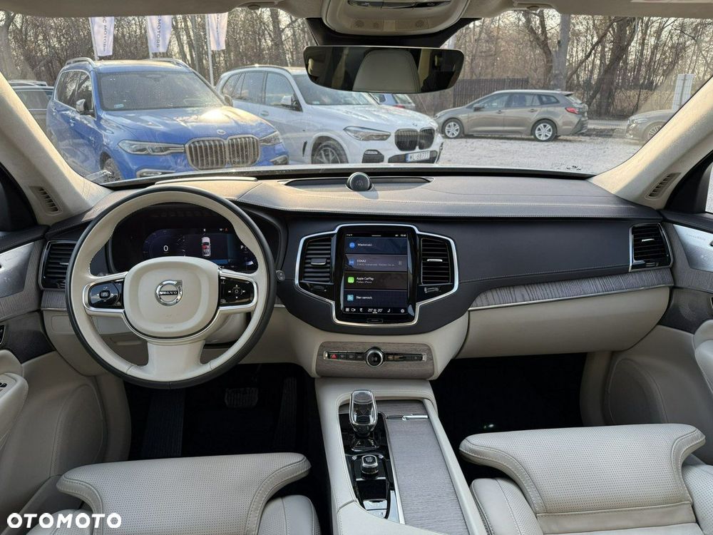 Volvo XC 90 - 25