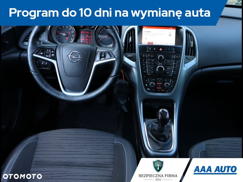 Opel Astra - 8