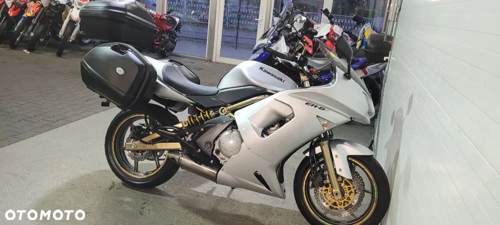 Kawasaki ER - 29