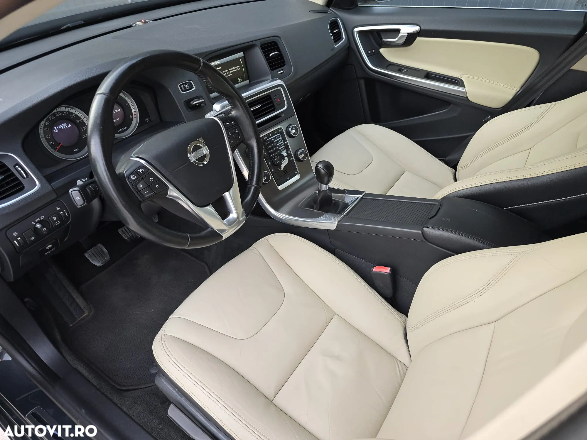 Volvo V60 D3 Start-Stop Momentum - 18