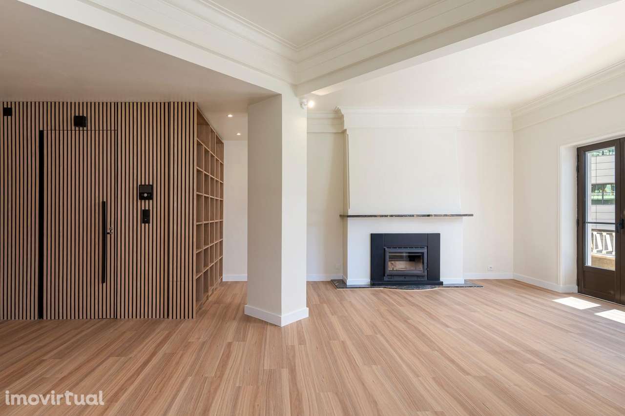 T3 Remodelado a Estrear com Varanda Envolvente | Bairro Azul –... - Grande imagem: 2/33