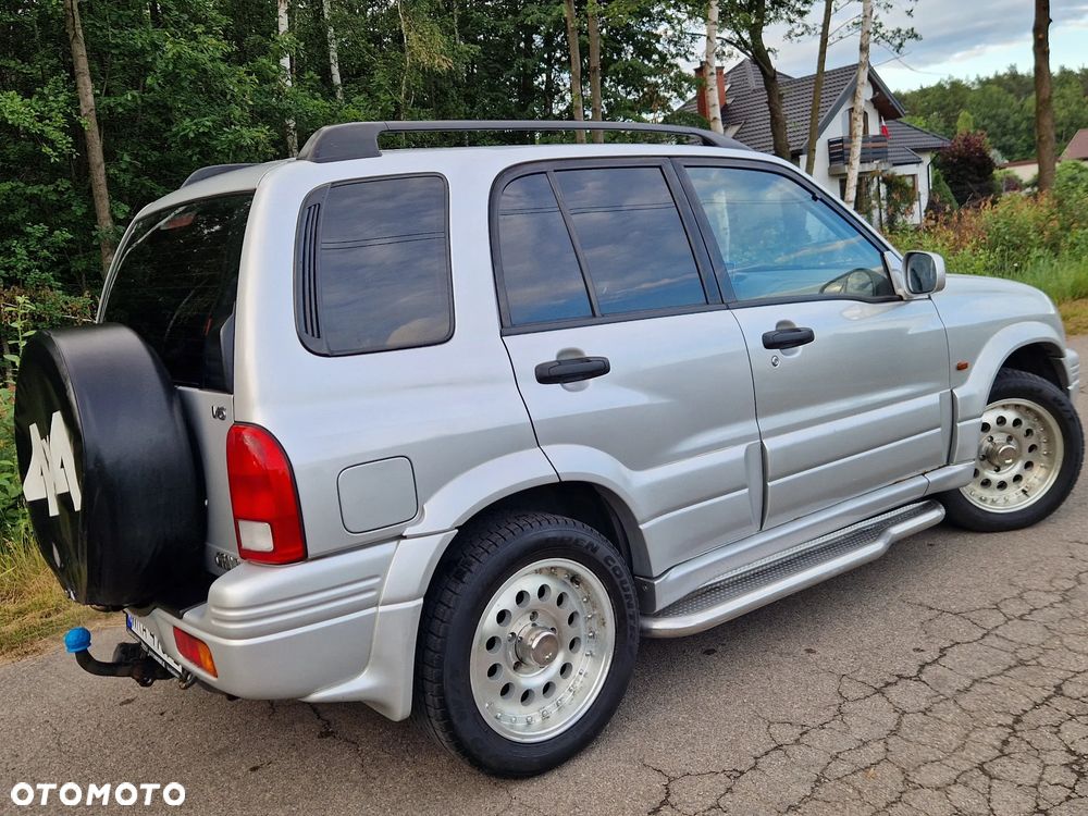 Suzuki Grand Vitara - 12