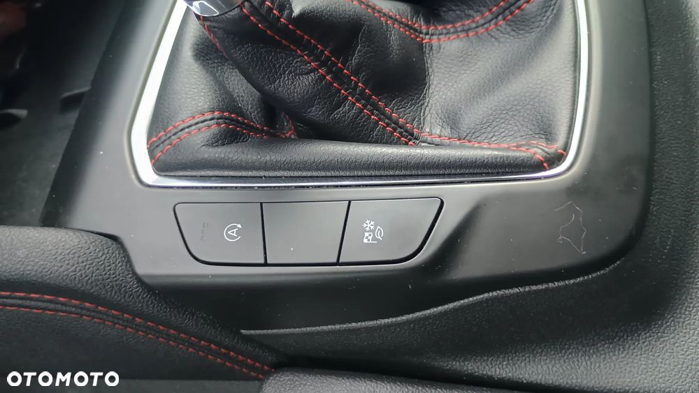 Ford Kuga 2.0 EcoBlue Hybrid ST-LINE X - 35