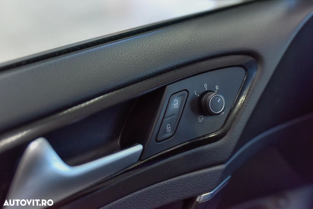 Volkswagen Golf 1.5 TSI ACT OPF DSG Highline - 11