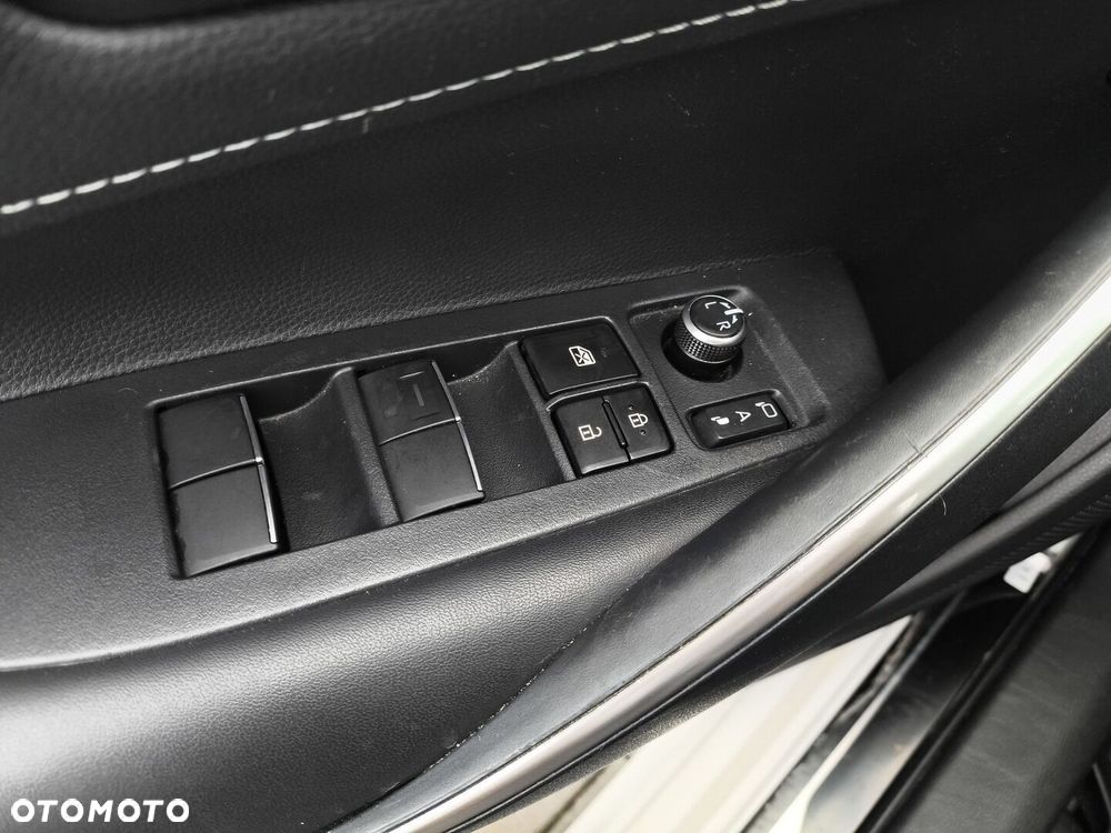 Toyota Corolla 1.8 Hybrid Style - 21