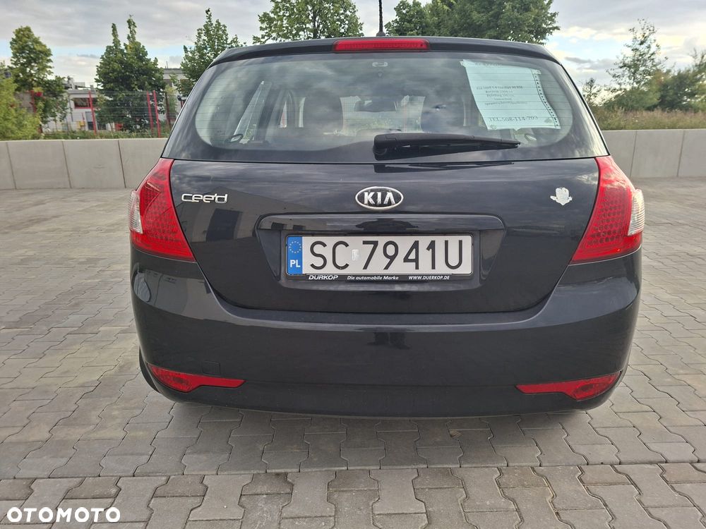 Kia Ceed - 6