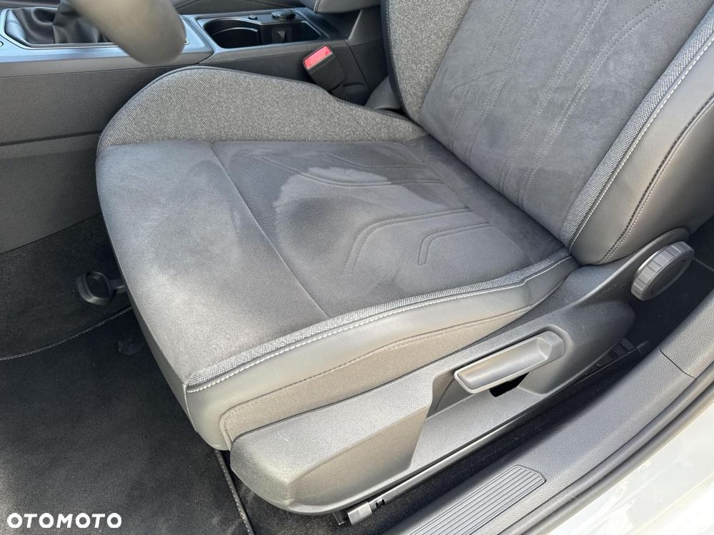 Volkswagen Golf VIII 1.5 TSI Life - 13