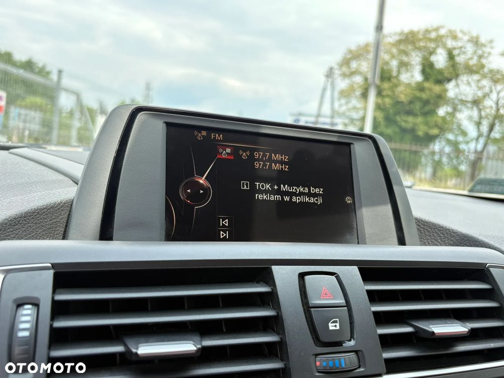 BMW Seria 1 118i Sport Line - 20