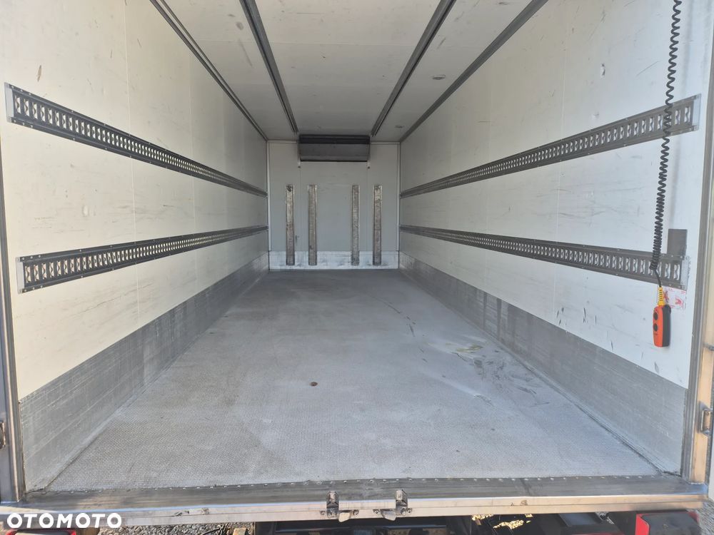 MAN TGM 18.290 Thermo King T-800r 2 zbiorniki z Niemiec 7.3m / 18 palet / winda i drzwi / OKAZJA - 6