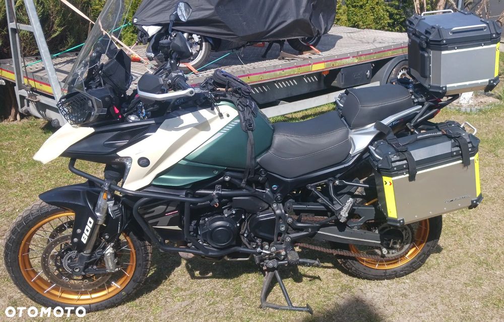 QJMOTOR SRT 800SX - 1