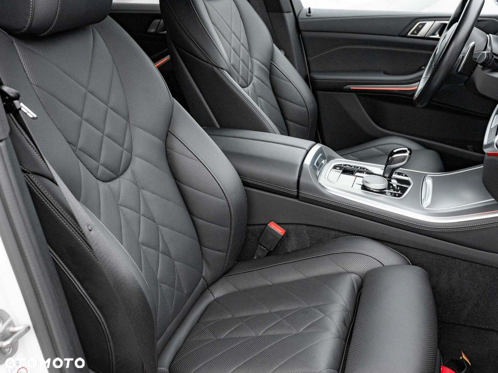 BMW X5 xDrive25d - 33