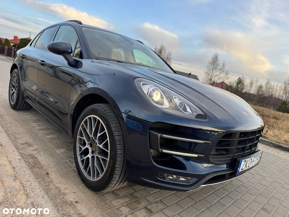 Porsche Macan Turbo PDK - 11
