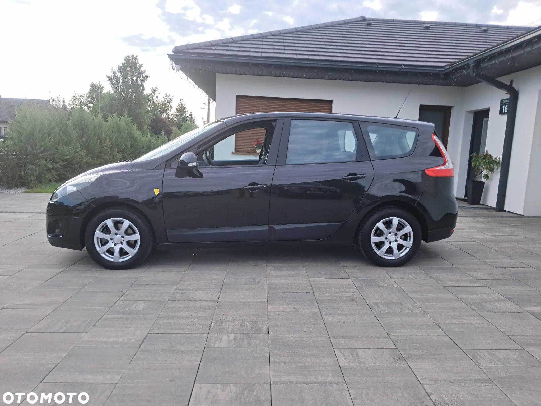 Renault Grand Scenic 1.6 16V 110 Authentique - 4