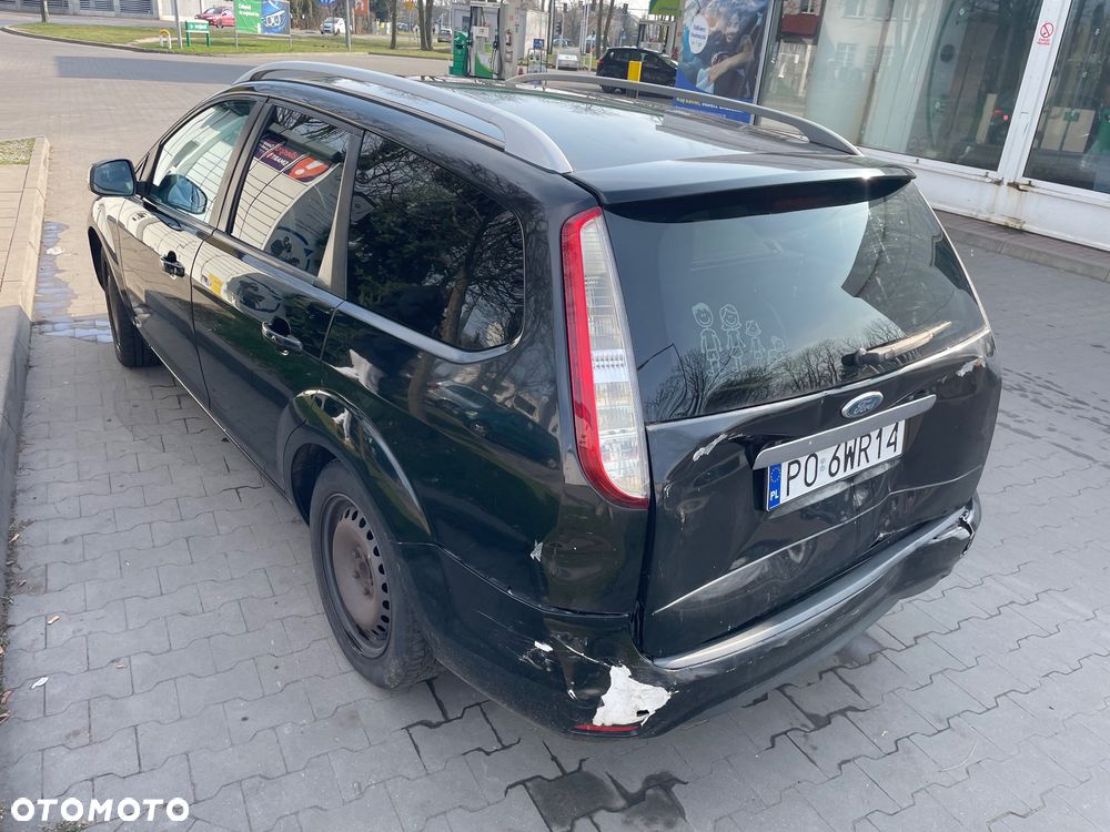 Ford Focus 2.0 16V Titanium - 6