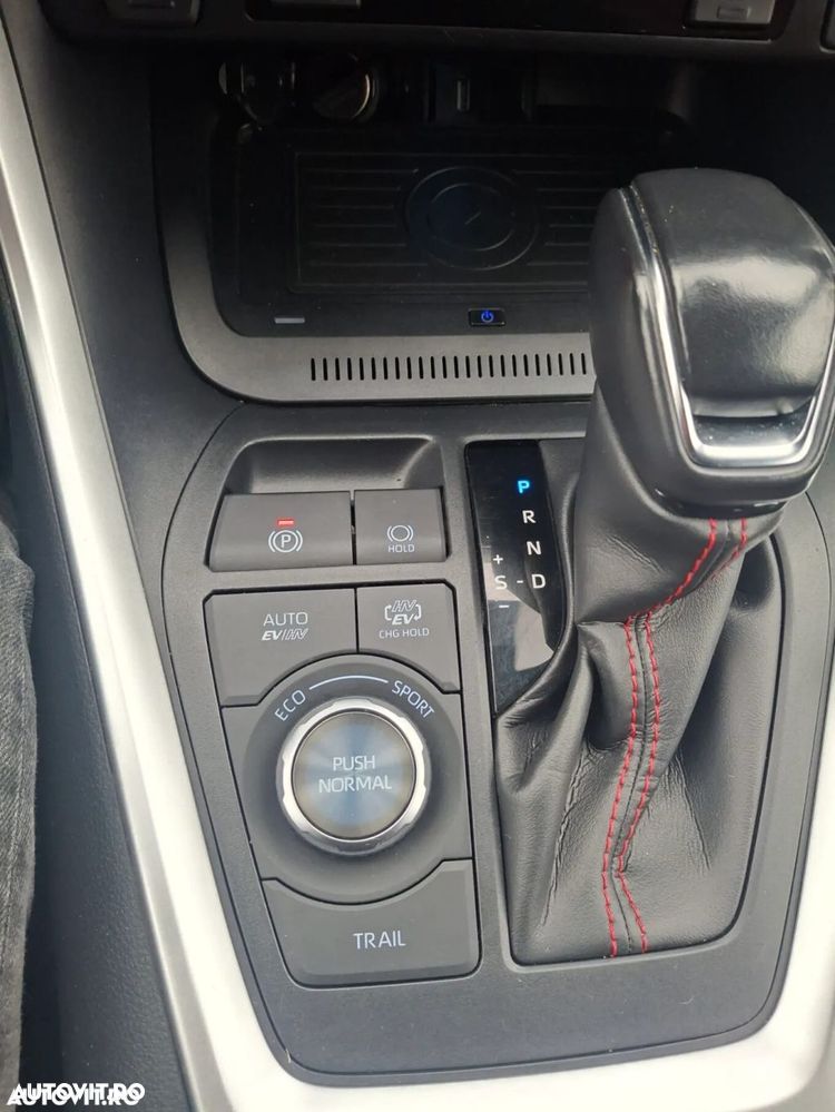 Suzuki Across PLUG-IN HYBRID - 16