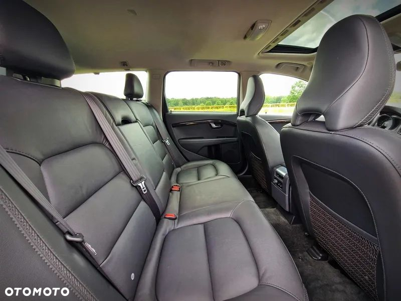Volvo XC 70 - 26