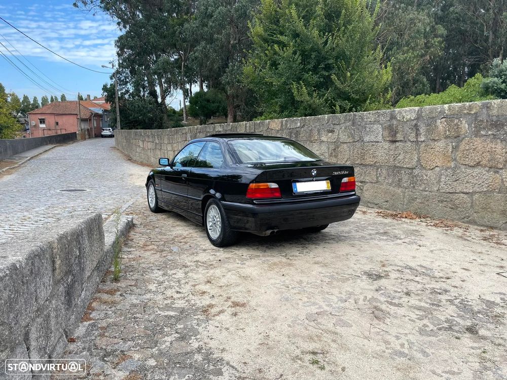 BMW 323 - 17
