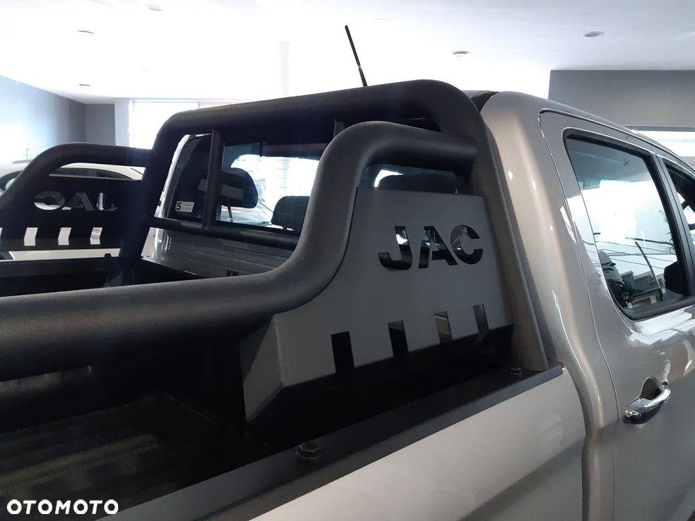 JAC T8 PRO - 8