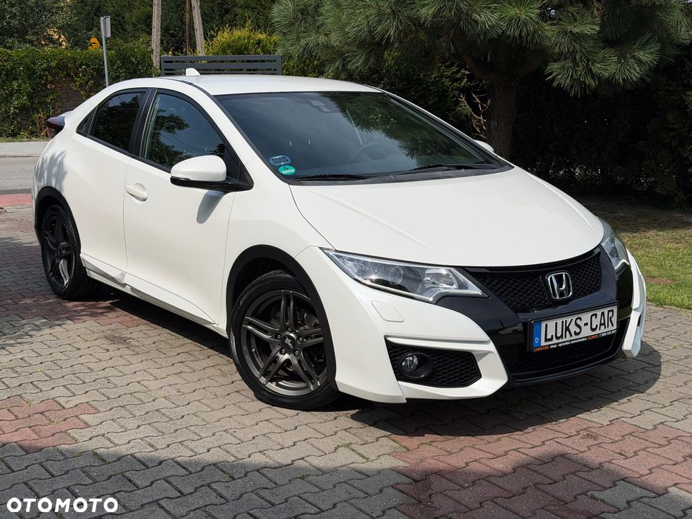 Honda Civic 1.8 i-VTEC Sport Black Edition - 10