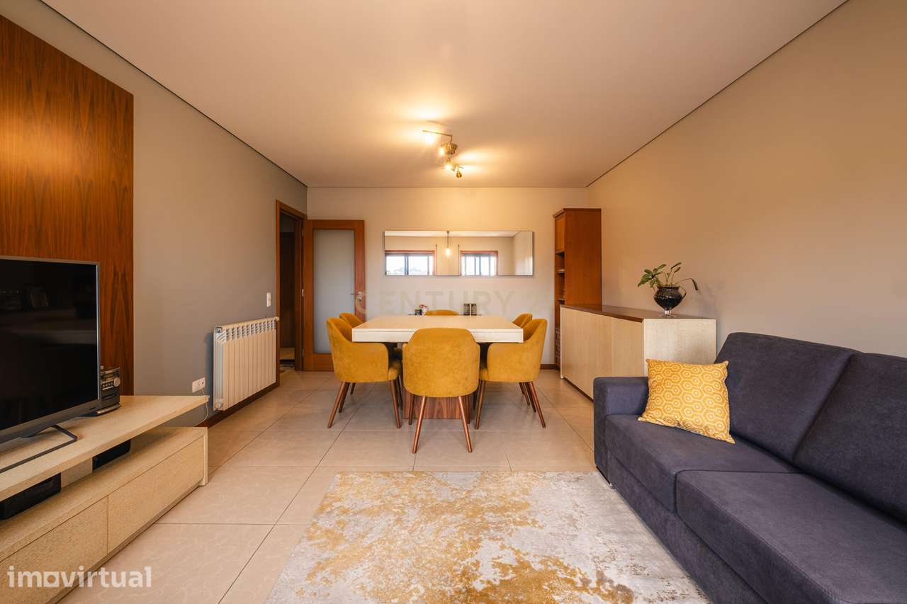 T2 de Excelentes Áreas | Suite, Garagem e Arrecadação | Alfena - Grande imagem: 5/36