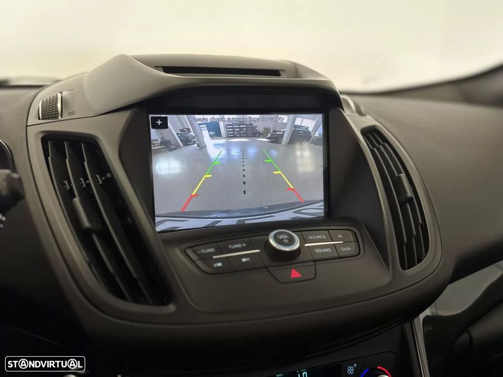 Ford Kuga 1.5 TDCi ST-Line Limited Edition - 39