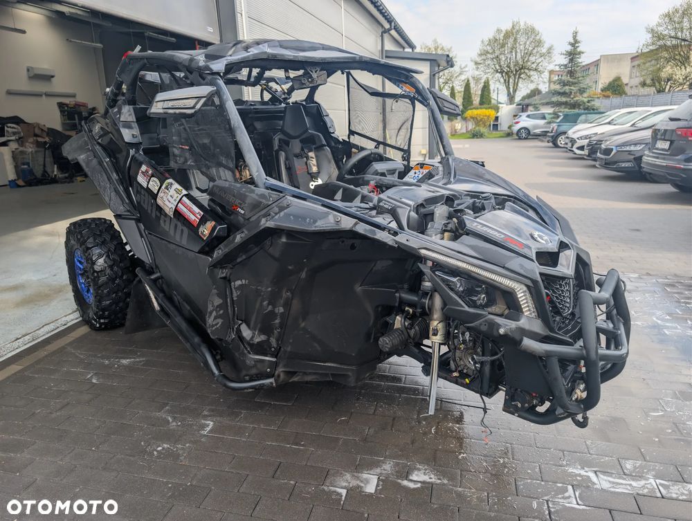 Can-Am Maverick - 8