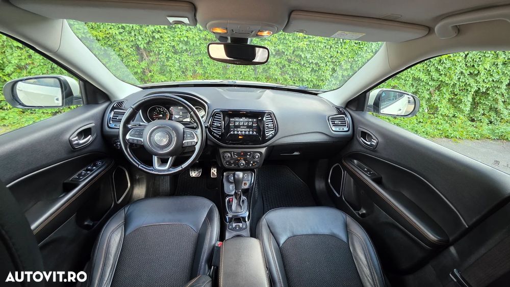 Jeep Compass - 11