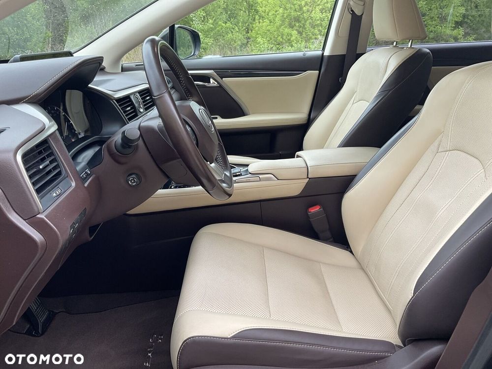 Lexus RX - 20