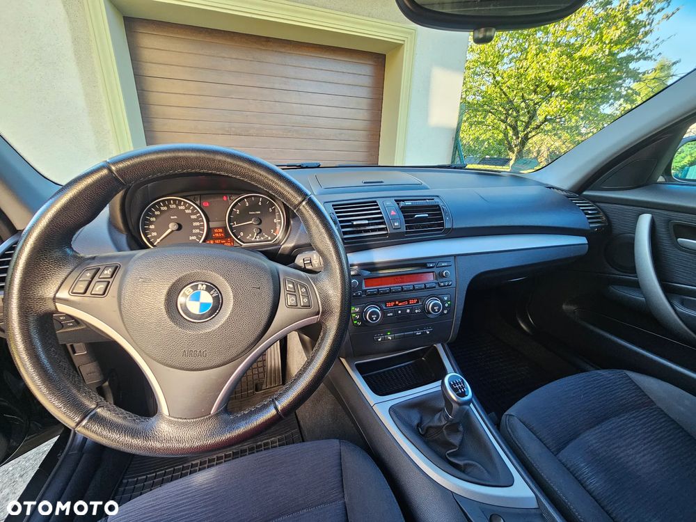 BMW Seria 1 116i - 21