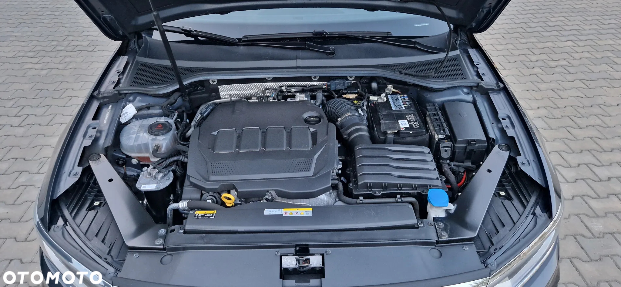 Volkswagen Passat Variant 2.0 TDI SCR DSG 4Motion Business - 34