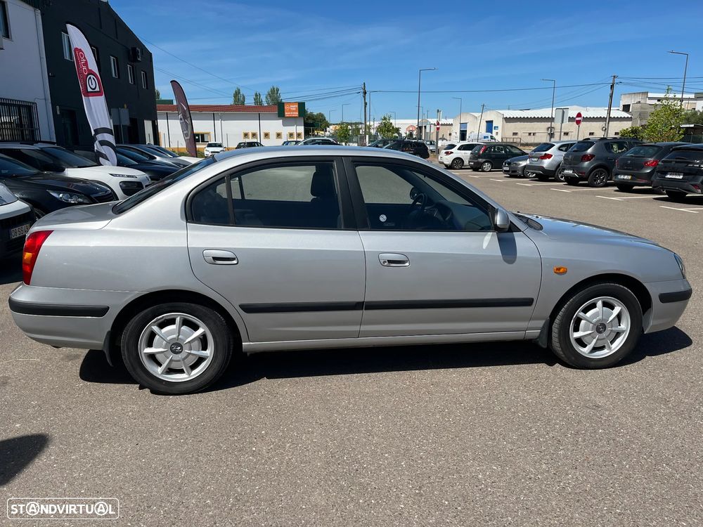 Hyundai Elantra 2.0 CRDi GLS - 6