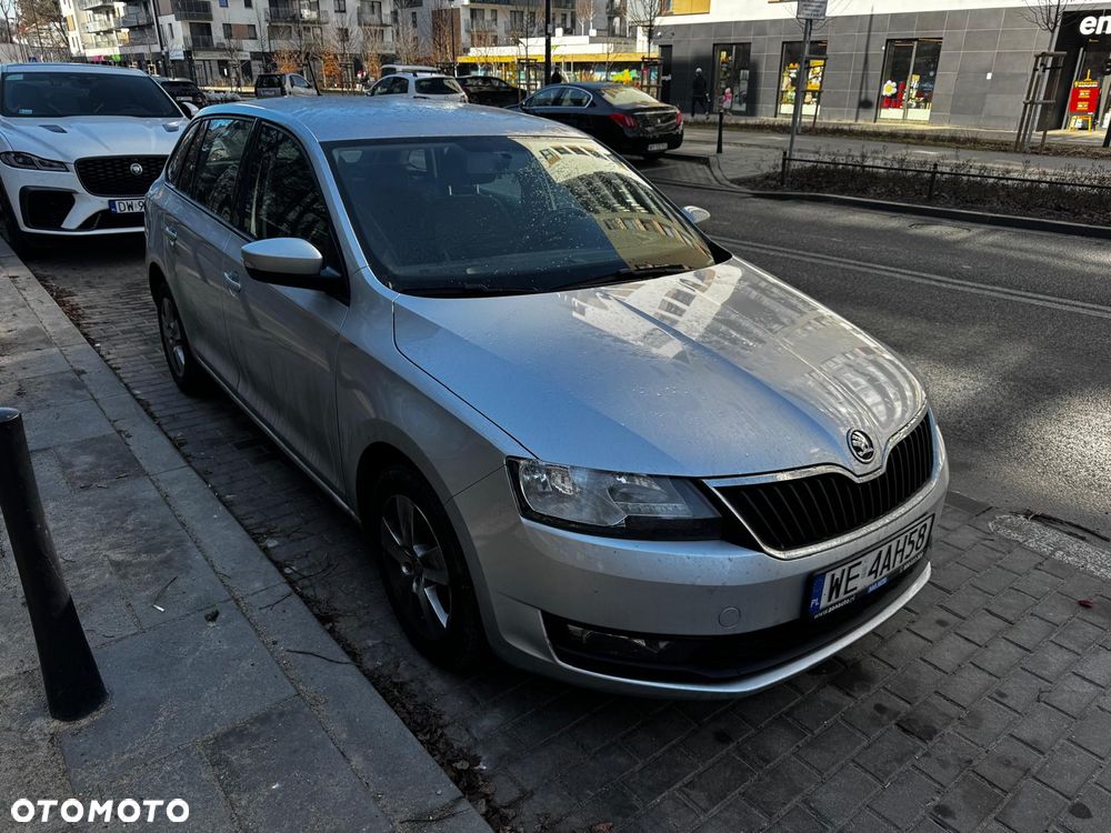 Skoda RAPID - 18