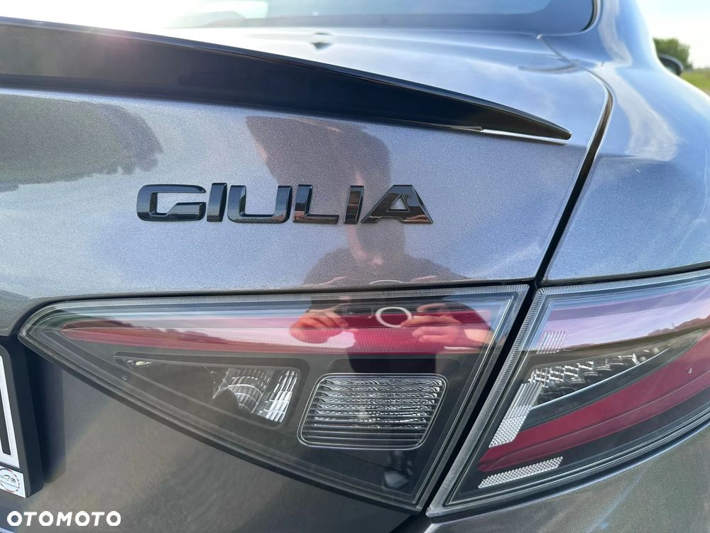 Alfa Romeo Giulia 2.0 Turbo 16V AT8 Veloce - 14