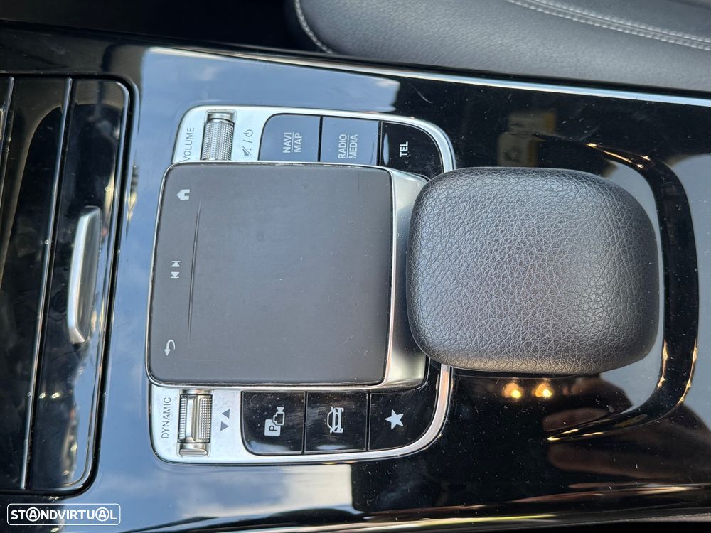 Mercedes-Benz A 200 7G-DCT AMG Line - 19