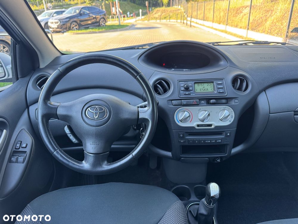 Toyota Yaris 1.3 VVT-i Travel - 3