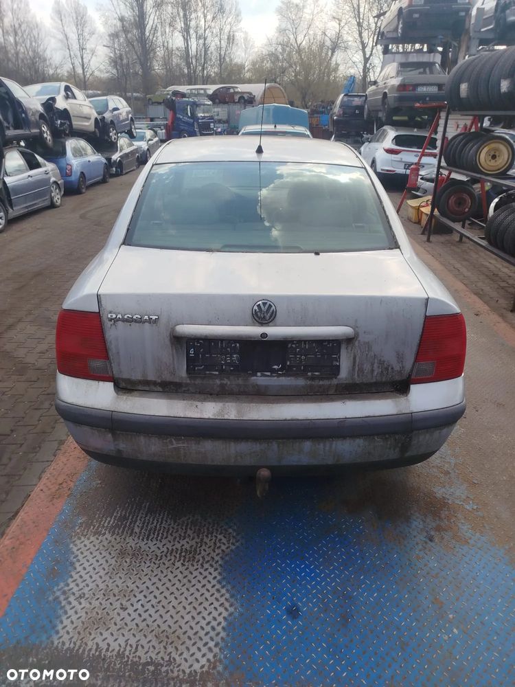 Volkswagen Passat B5  na części - 10