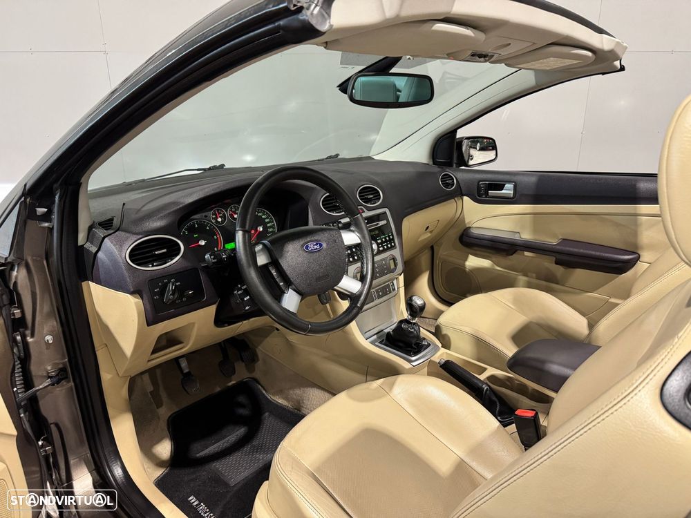 Ford Focus CC - 40