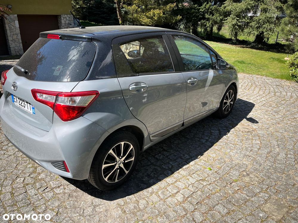 Toyota Yaris - 4