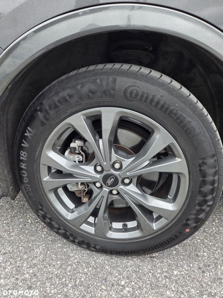 Ford Kuga 2.5 Duratec PHEV ST-LINE X - 40