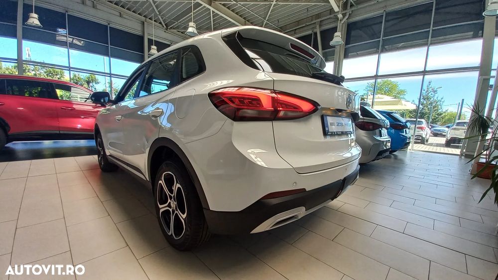MG ZS HEV - 9