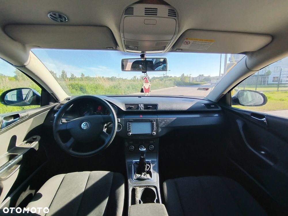 Volkswagen Passat 1.9 TDI DPF Trendline - 11