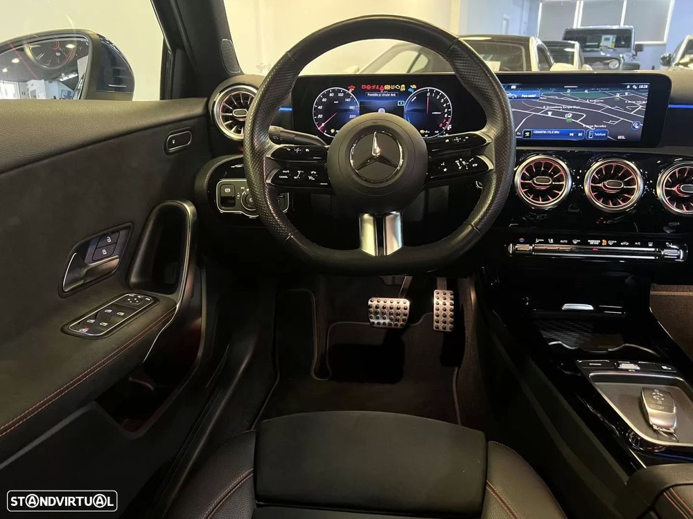 Mercedes-Benz A 250 Limousine e AMG Line - 15