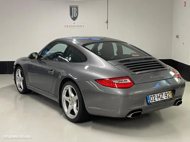 Porsche 911 Série F - 4